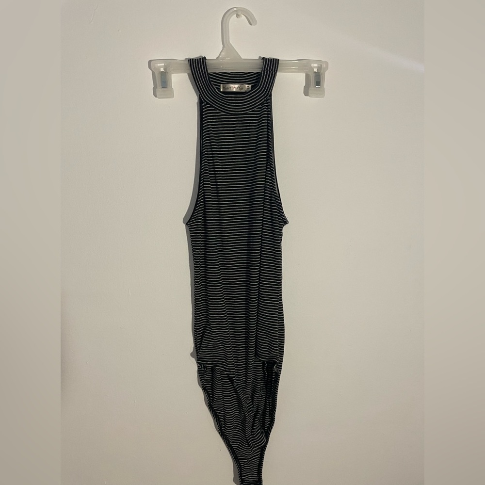 HEARTHIPS ONE PIECE STRIPED TURTLE NECK BODYSUIT